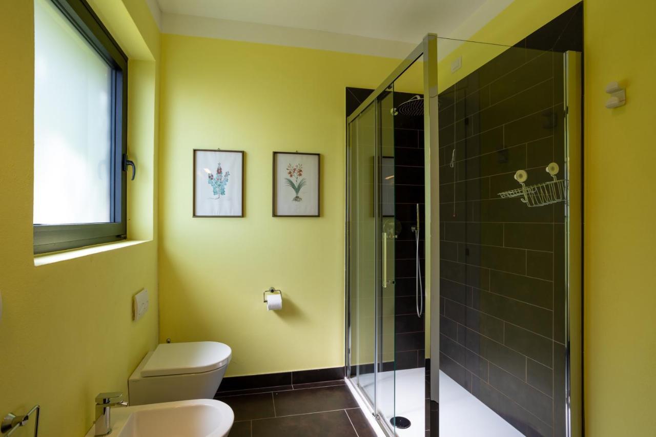 La Torretta Studios & Suite Lesa Exteriör bild