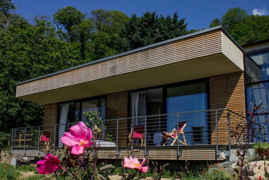 La Torretta Studios & Suite Lesa Exteriör bild